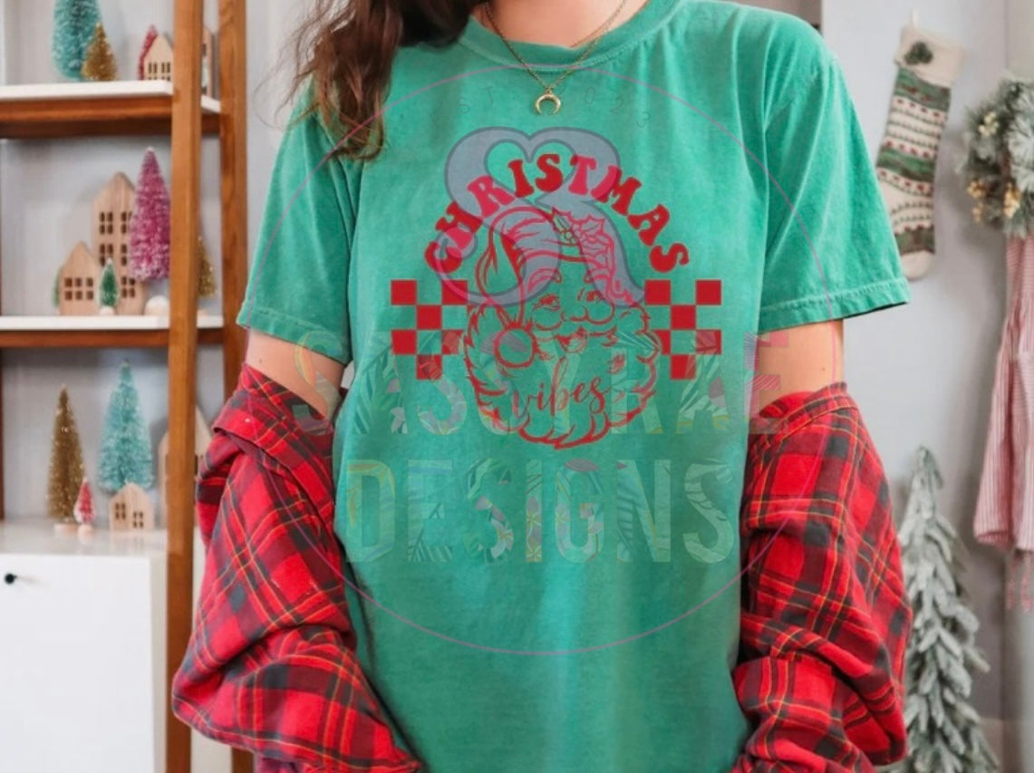 Christmas Vibes Tee