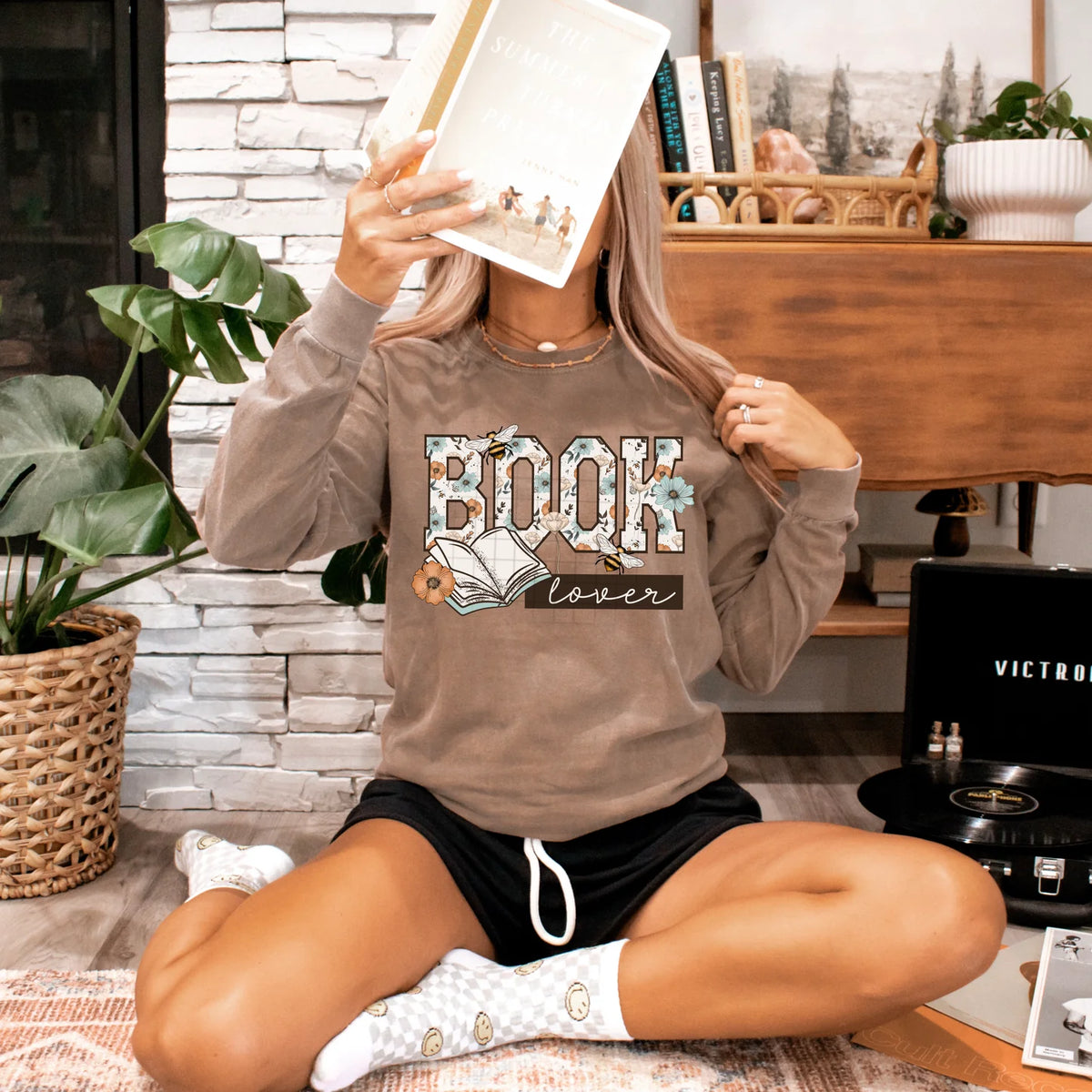 **PRE ORDER** Book Lover Tee